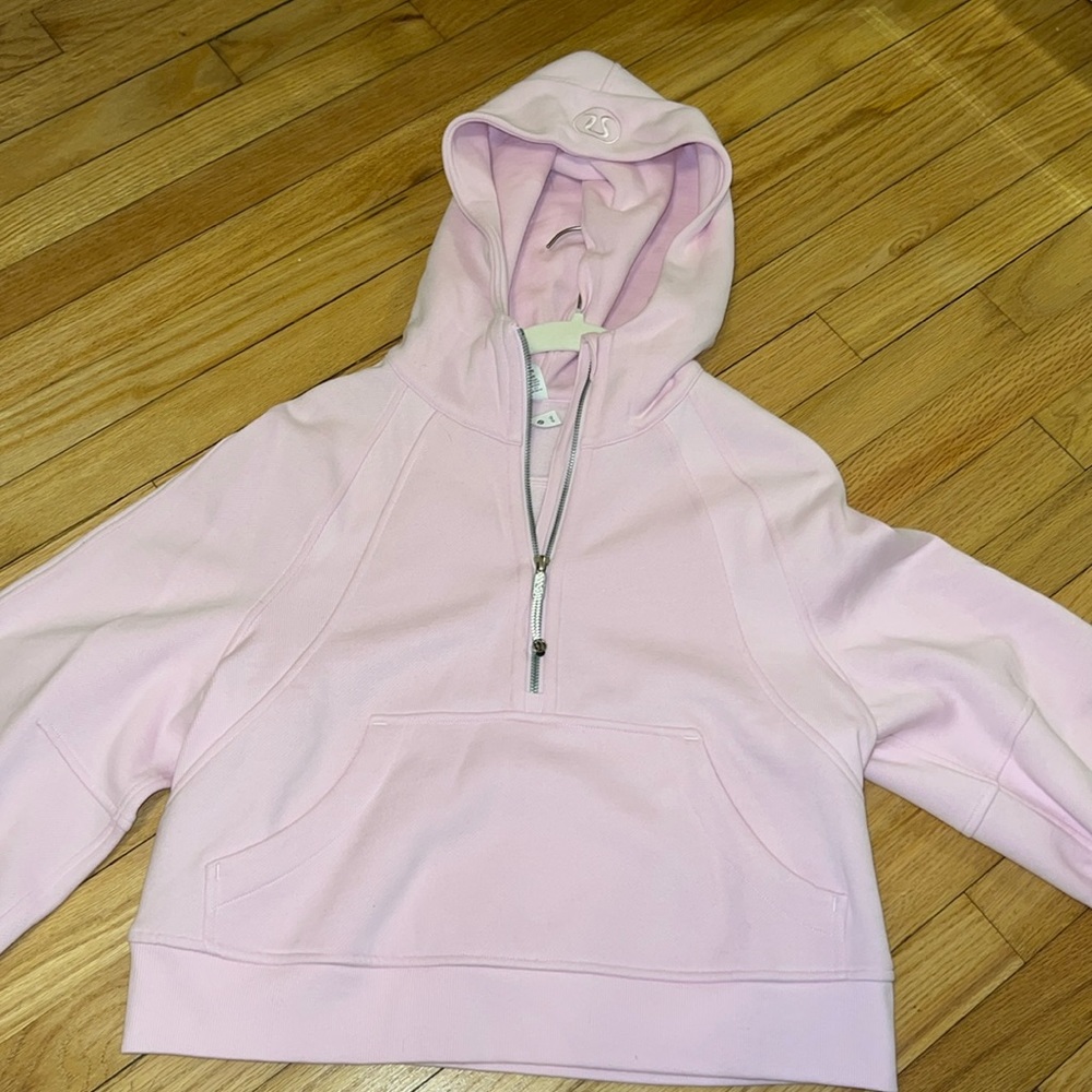 Women’s  Lululemon Scuba Strawberry Milkshake